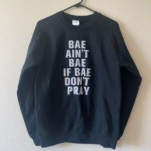 (NEVER WORN) Gildan Black Sweatshirt with White Text